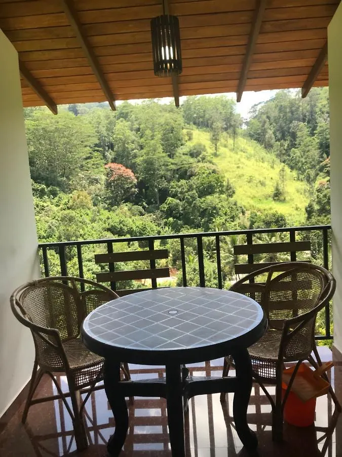 Tikiri Latha Hanthana Kandy 0*,
